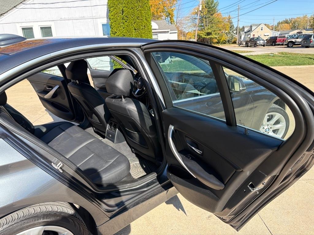 BMW 3-Series 320i xDrive 2015