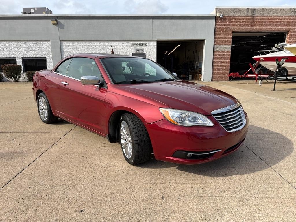 Chrysler 200 Limited Convertible 2012