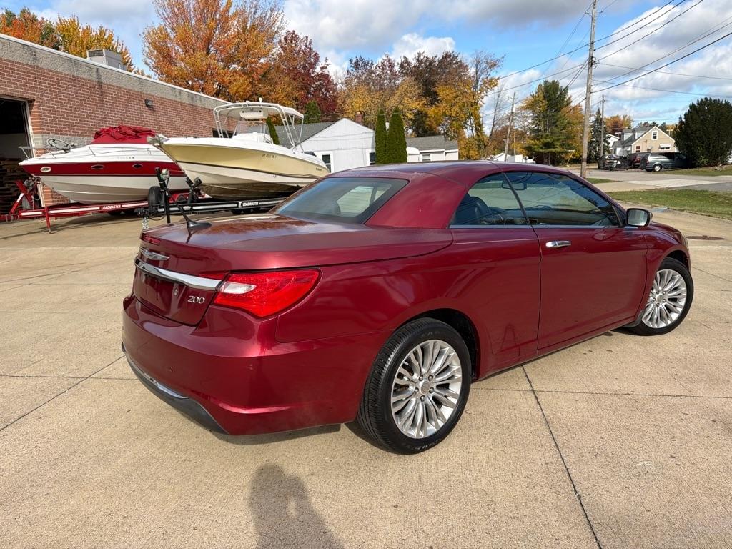 Chrysler 200 Limited Convertible 2012