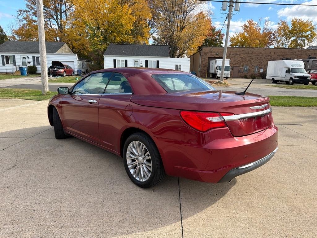 Chrysler 200 Limited Convertible 2012