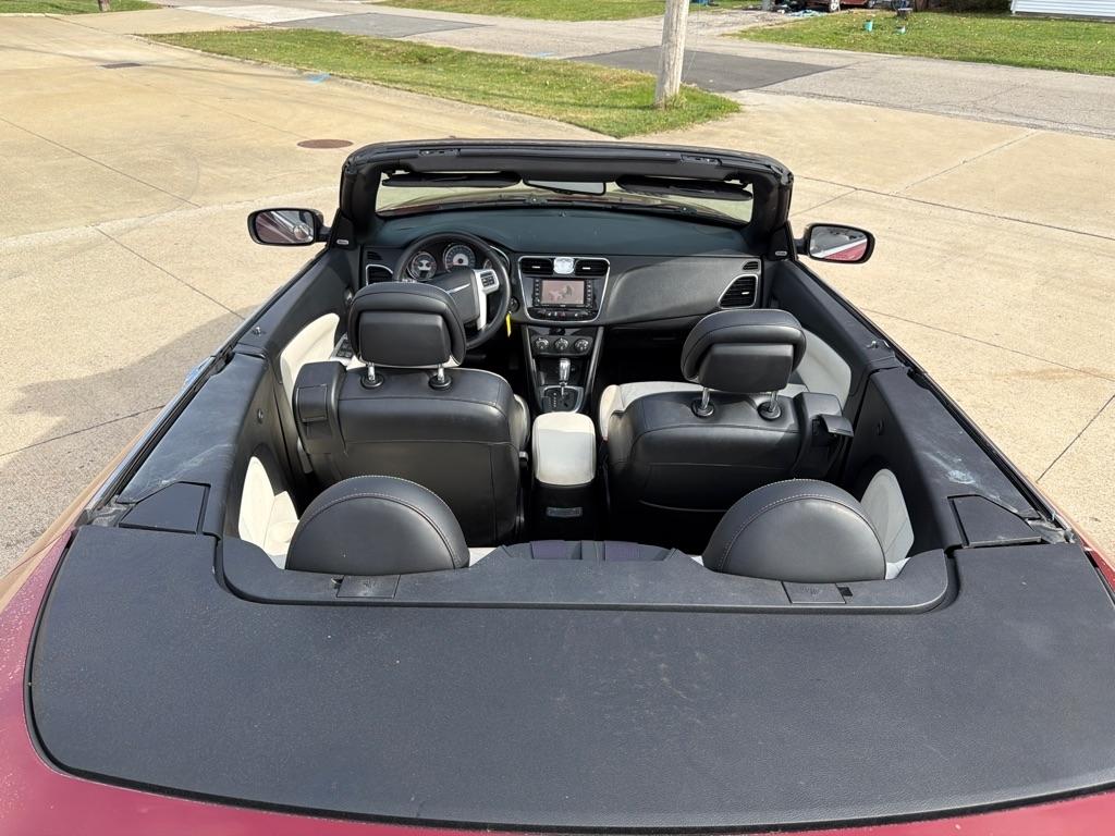 Chrysler 200 Limited Convertible 2012