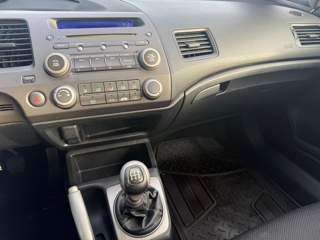 Honda Civic LX-S Sedan 5-Speed MT 2009