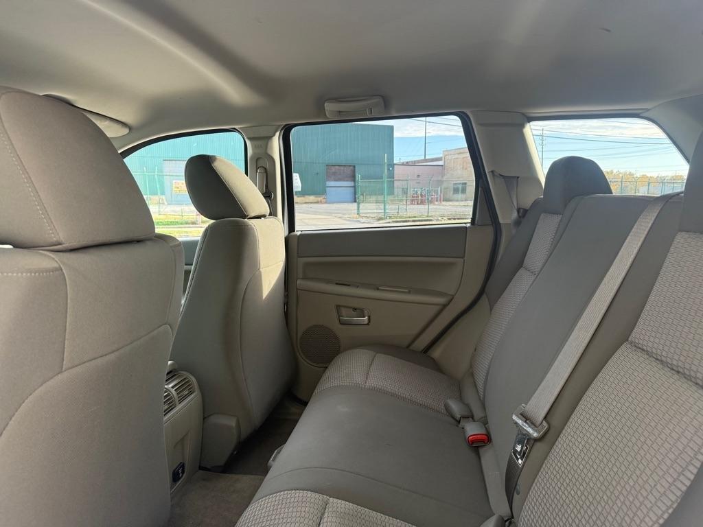 Jeep Grand Cherokee Laredo 4WD 2009