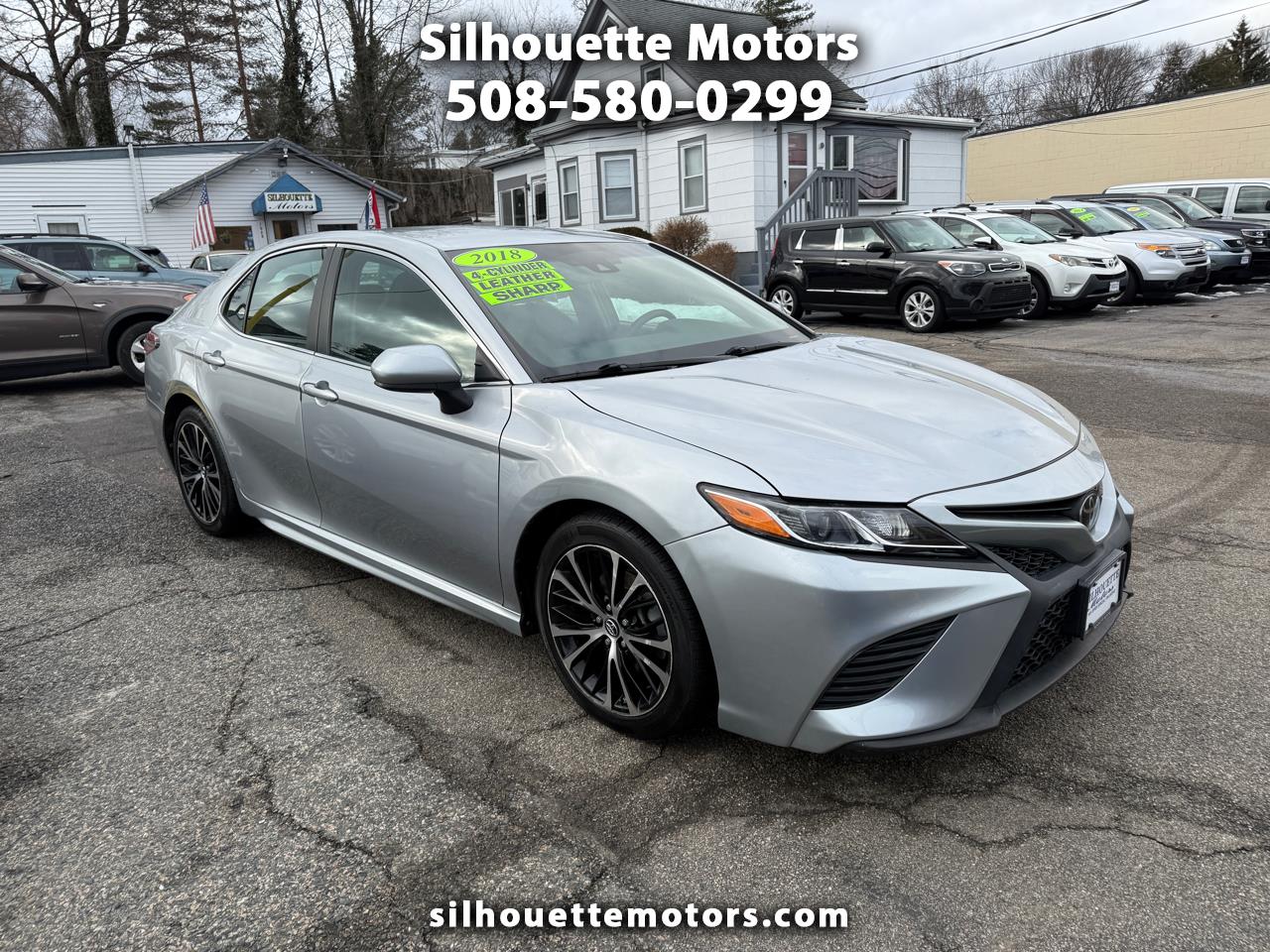 2018 Toyota Camry SE 4D Sedan