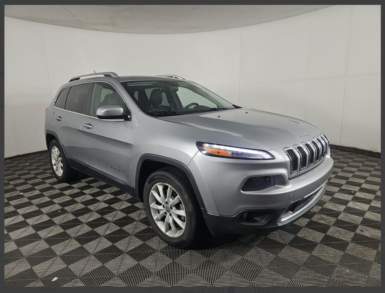 Jeep Cherokee photo 3