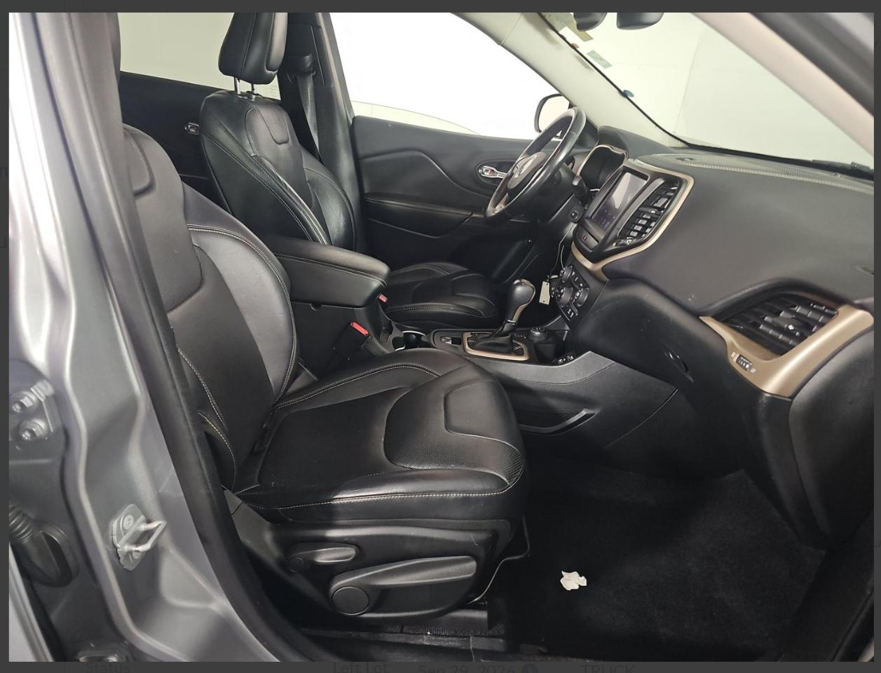 Jeep Cherokee photo 14