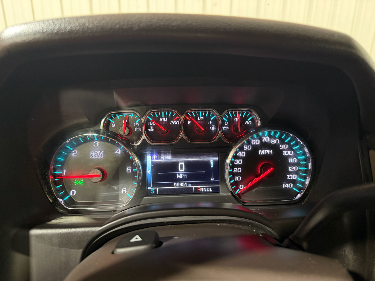 GMC Yukon SLE 2WD 2017