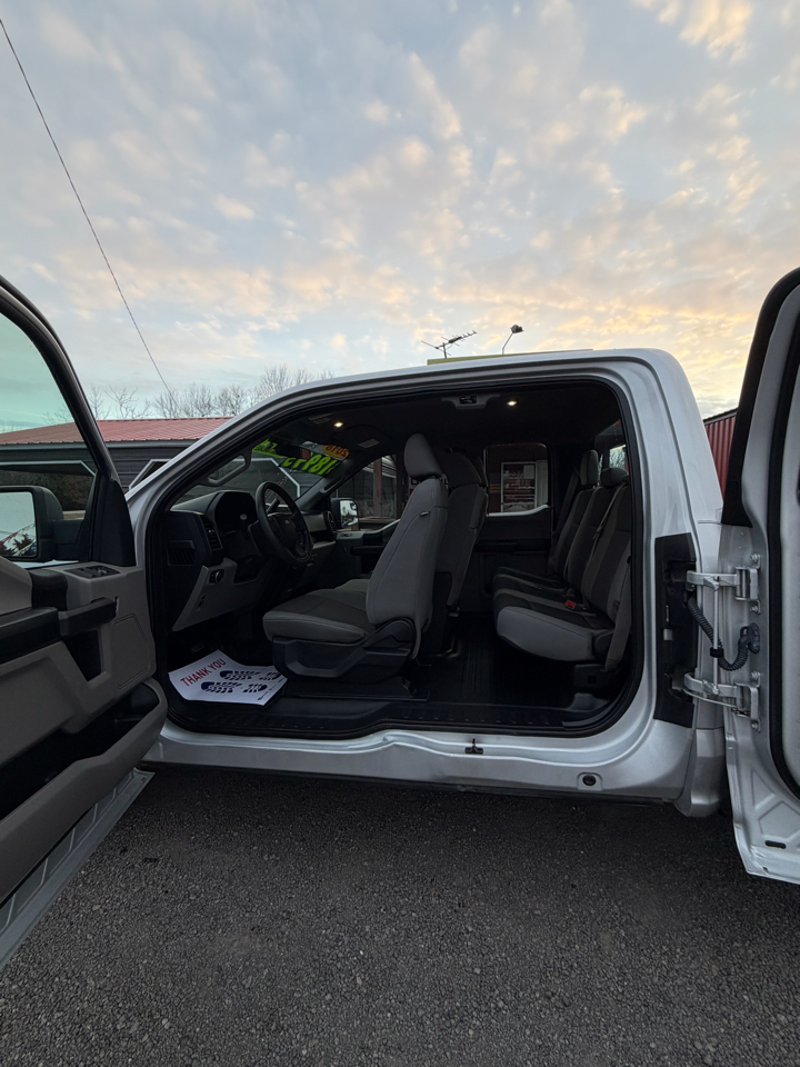 Ford F-150 XL SuperCab 4WD 2018