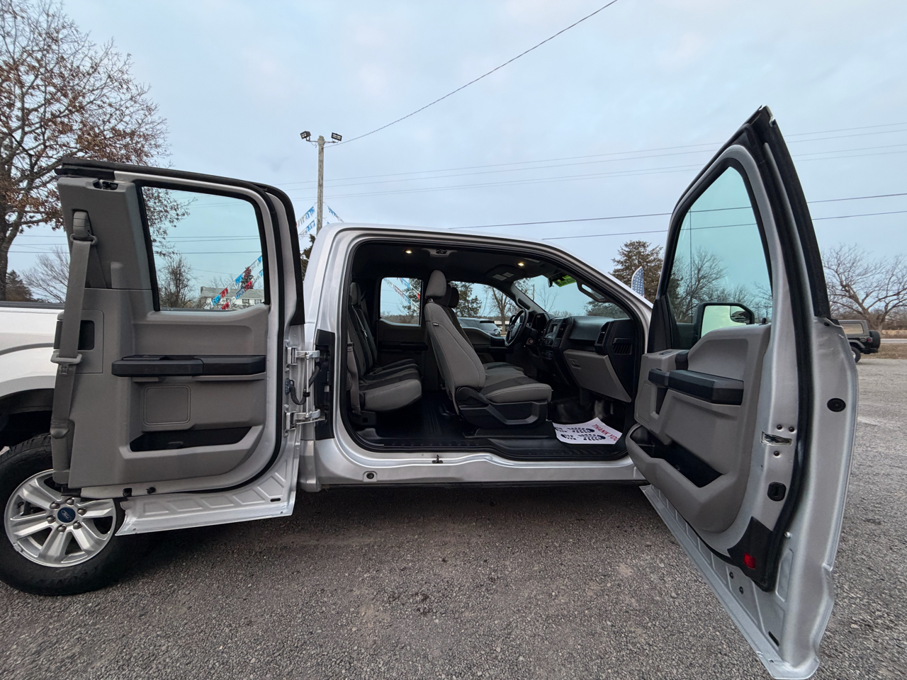 Ford F-150 XL SuperCab 4WD 2018