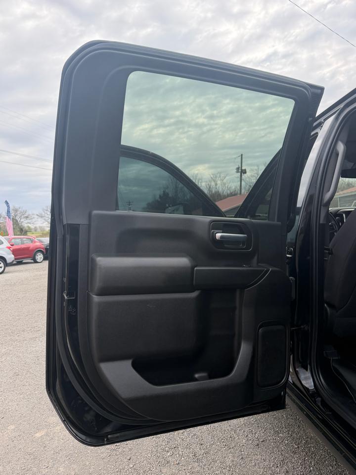 Chevrolet Silverado 2500HD LT Crew Cab 4WD w/OnStar 2023