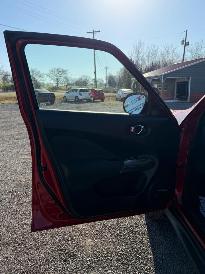 Nissan Juke SL 4D Hatchback 2014