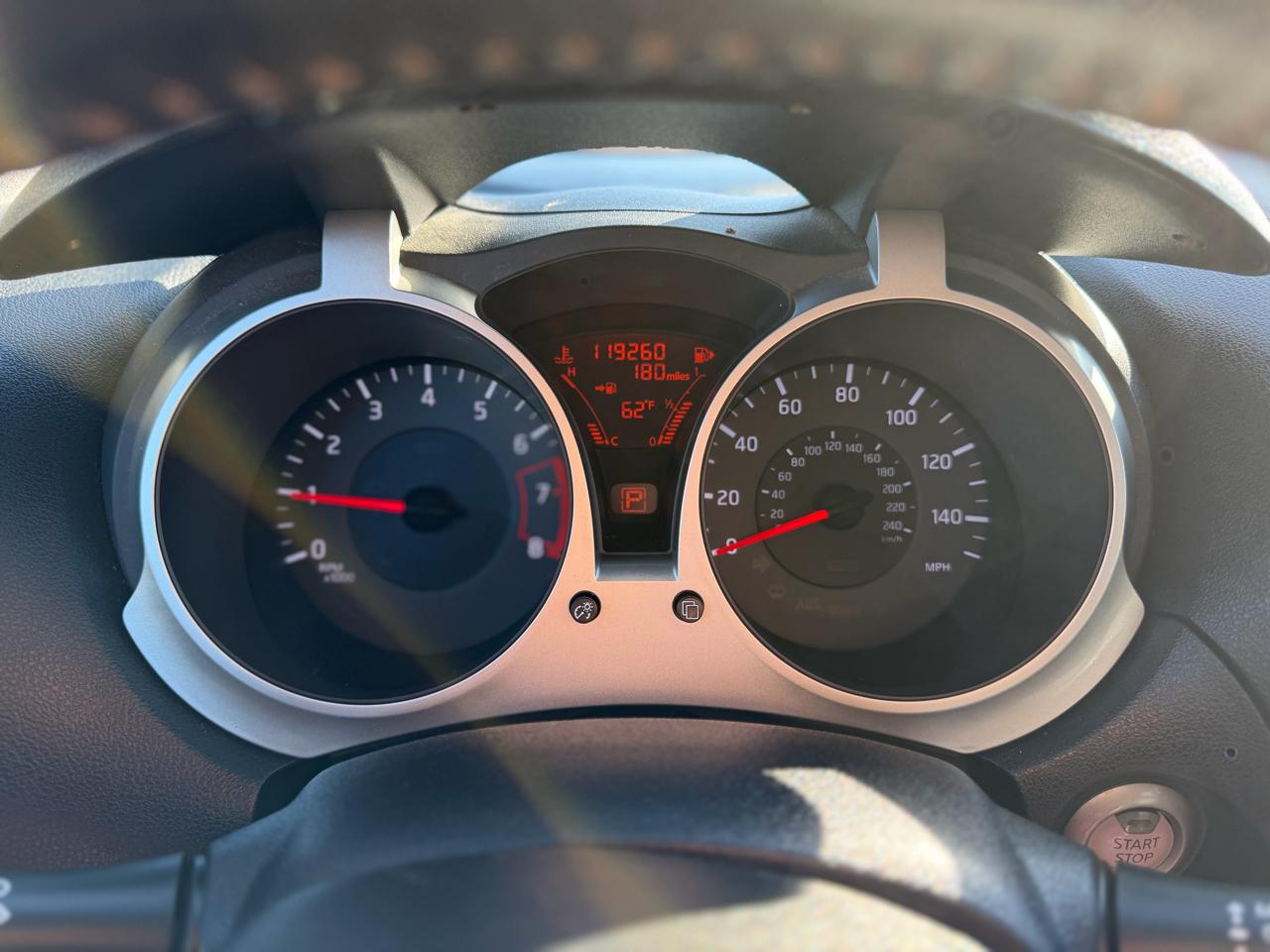 Nissan Juke SL 4D Hatchback 2014