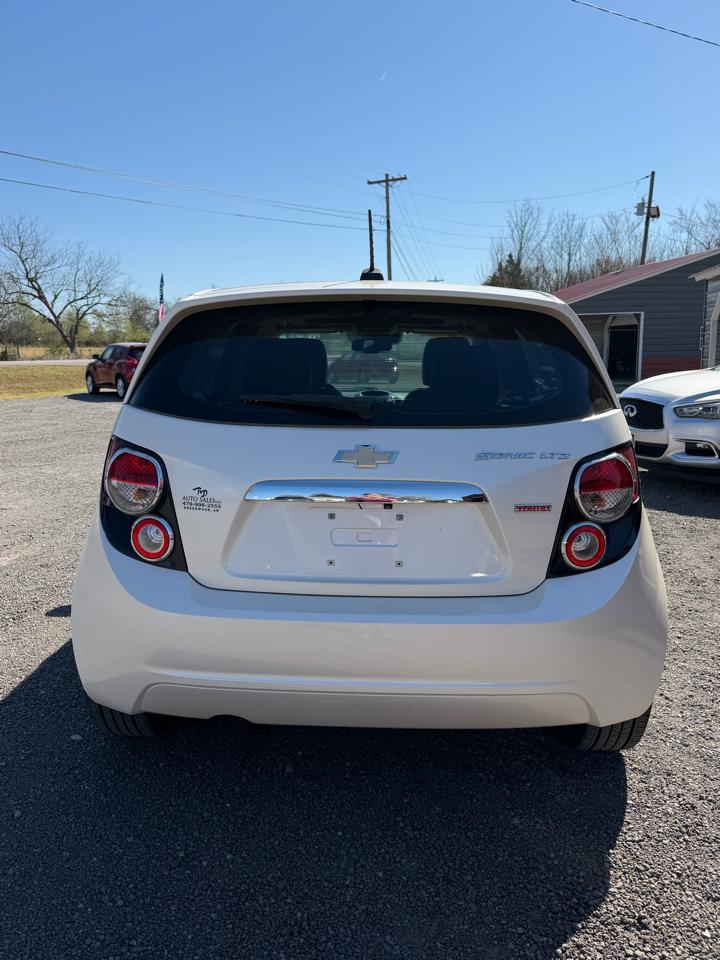 Chevrolet Sonic LTZ Auto 5-Door 2016