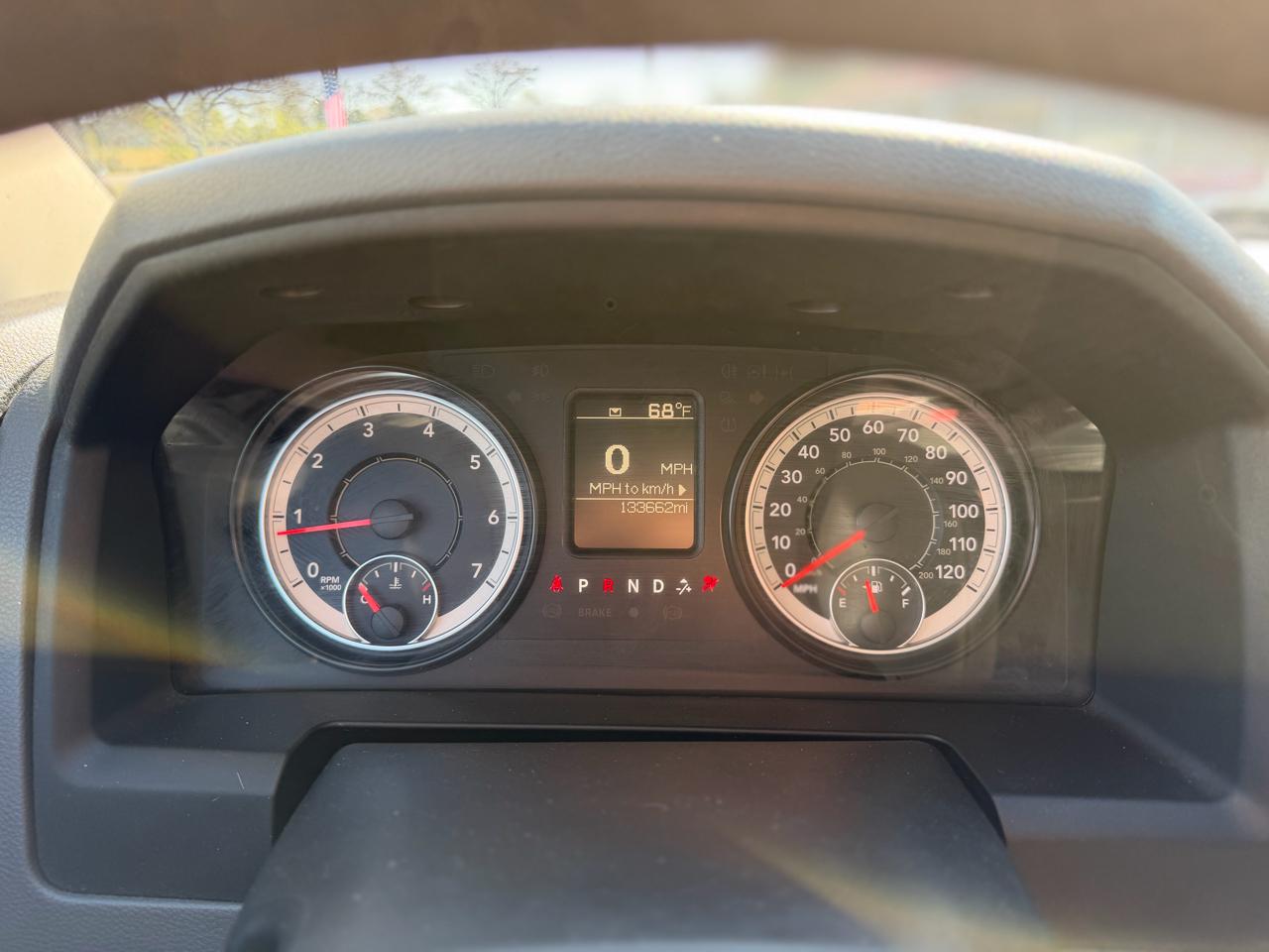 RAM 1500 Tradesman Crew Cab 4WD 2016