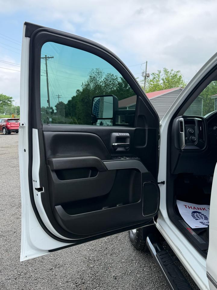 Chevrolet Silverado 1500 LTZ Crew Cab 4WD 2017