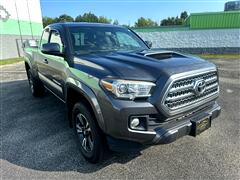 2017 Toyota Tacoma 