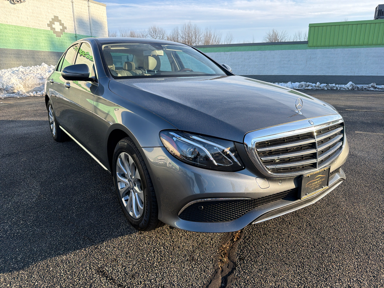 Mercedes-Benz E-Class E300 Luxury 4MATIC Sedan 2017