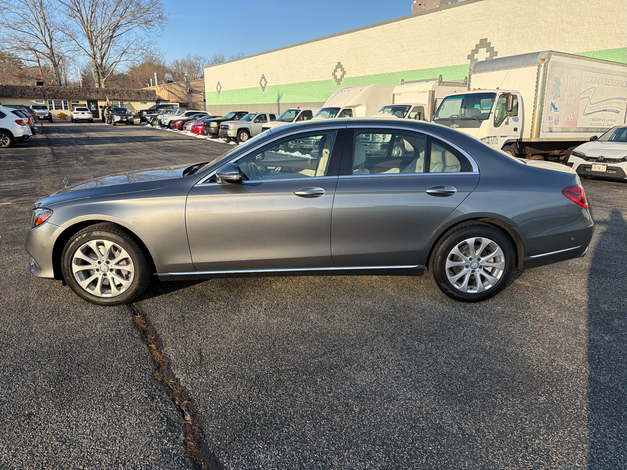 Mercedes-Benz E-Class E300 Luxury 4MATIC Sedan 2017