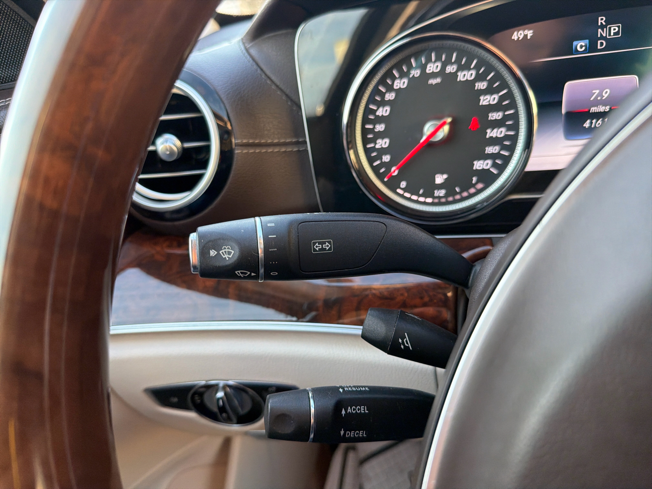 Mercedes-Benz E-Class E300 Luxury 4MATIC Sedan 2017