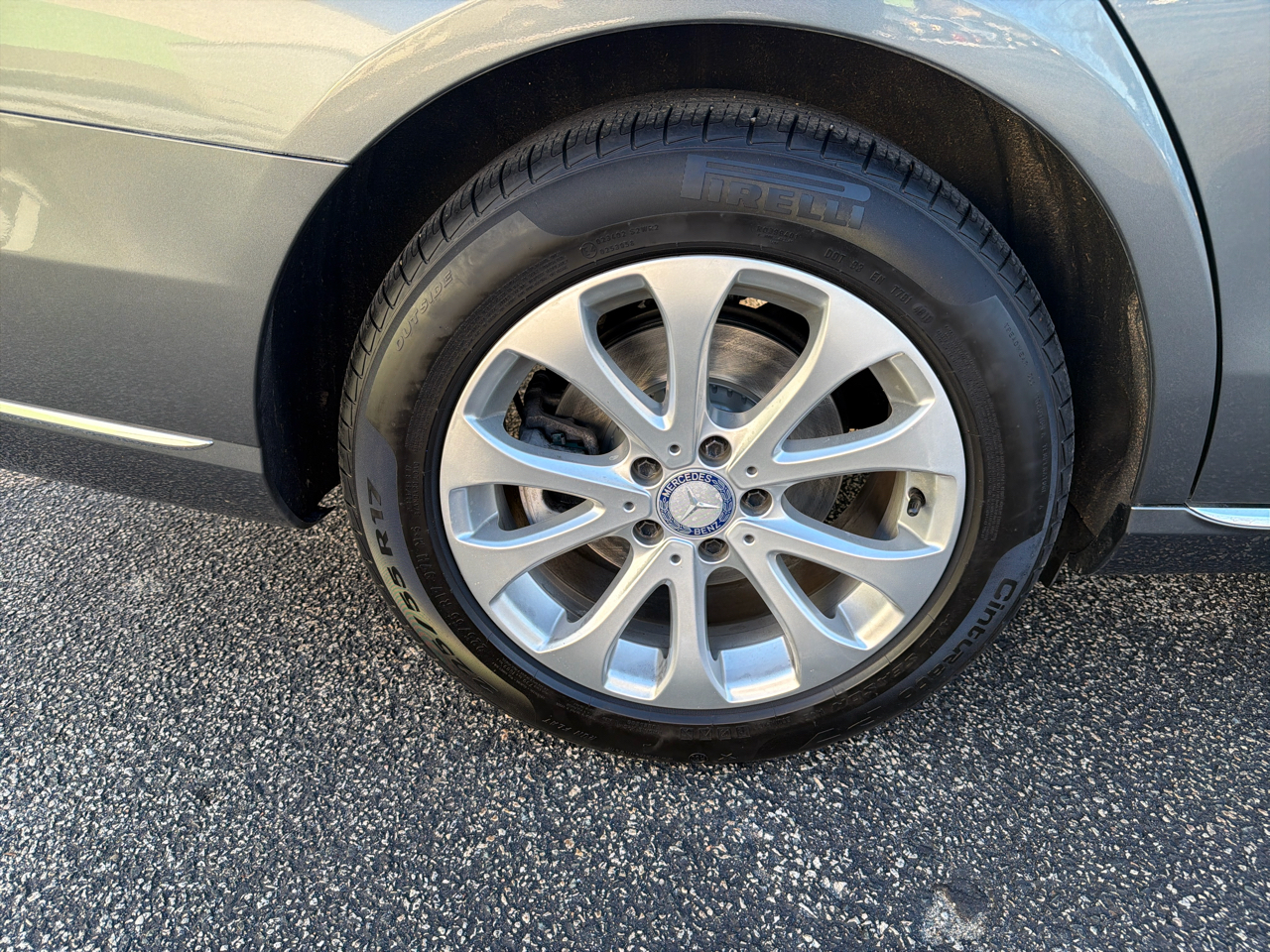 Mercedes-Benz E-Class E300 Luxury 4MATIC Sedan 2017