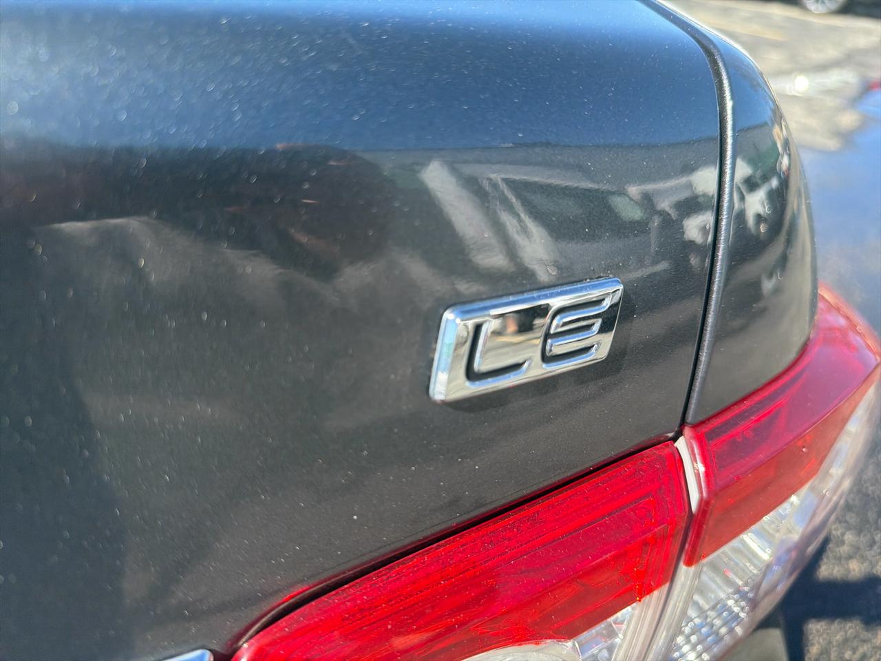 Toyota Corolla 4dr Sdn LE Auto 2011