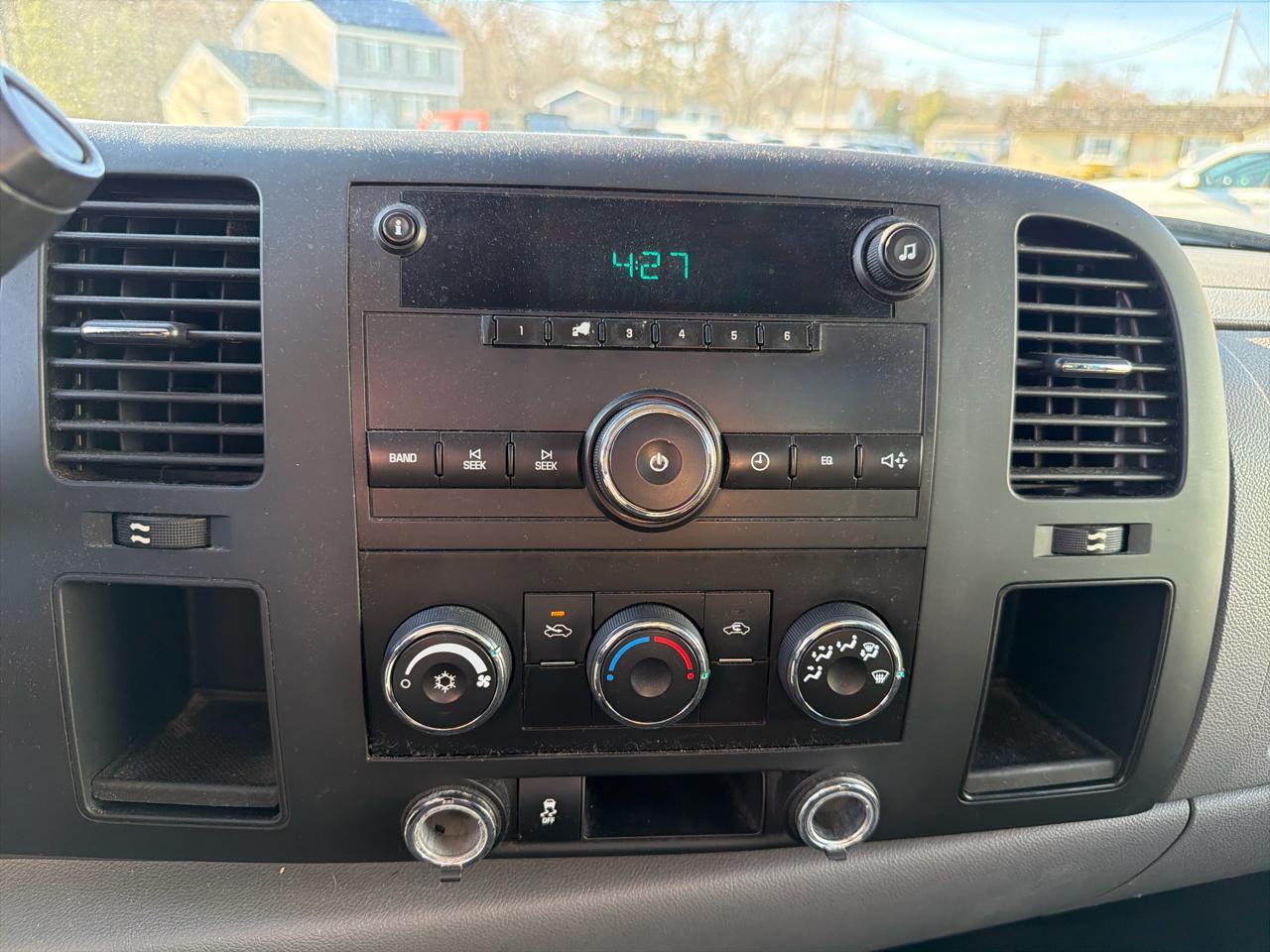 Chevrolet Silverado 1500 1LT Regular Cab 2WD 2013