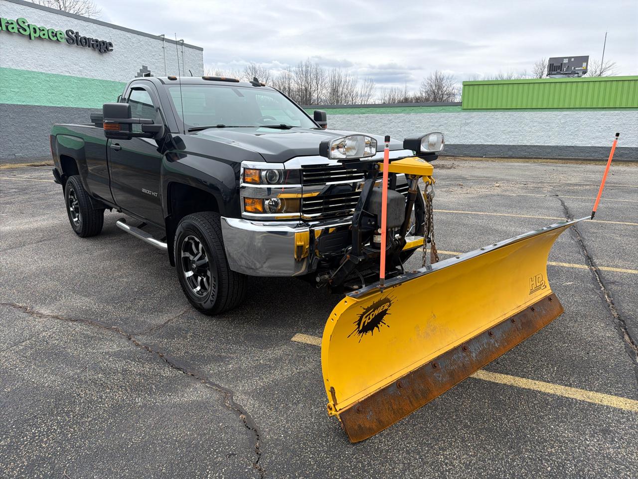 Chevrolet Silverado 3500HD 4WD Reg Cab 133.7" SRW Work Truck 2016