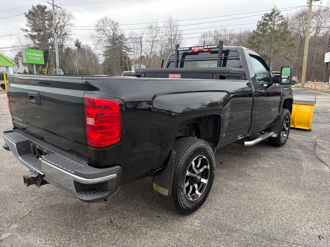 Chevrolet Silverado 3500HD 4WD Reg Cab 133.7" SRW Work Truck 2016