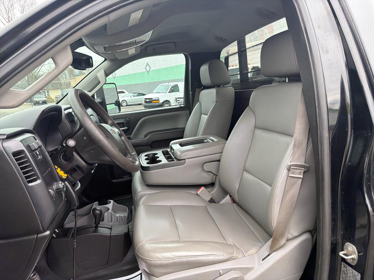 Chevrolet Silverado 3500HD 4WD Reg Cab 133.7" SRW Work Truck 2016