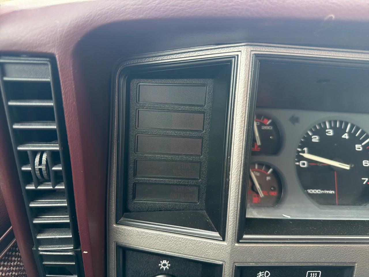 Jeep Cherokee Laredo 4-Door 4WD 1991