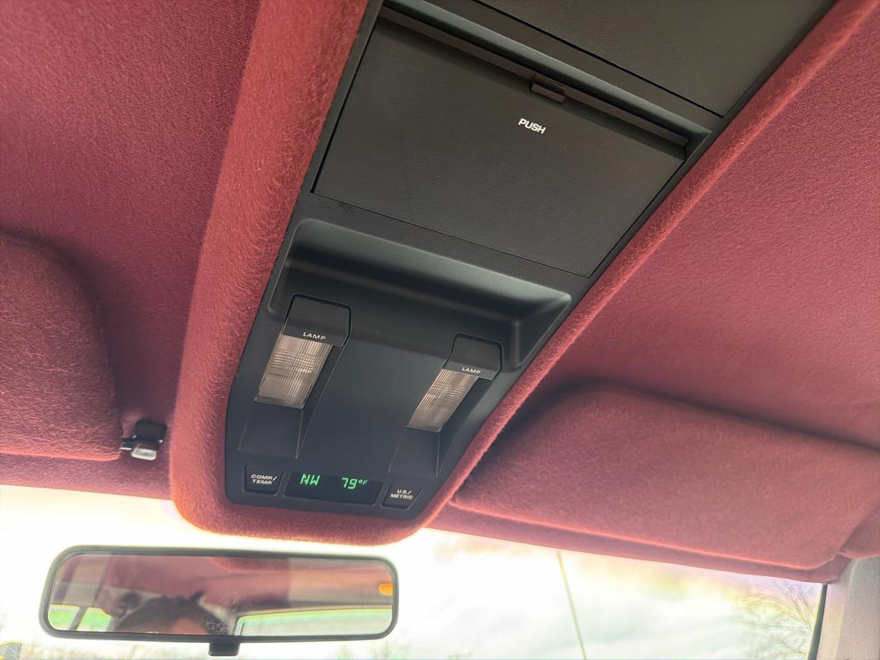 Jeep Cherokee Laredo 4-Door 4WD 1991