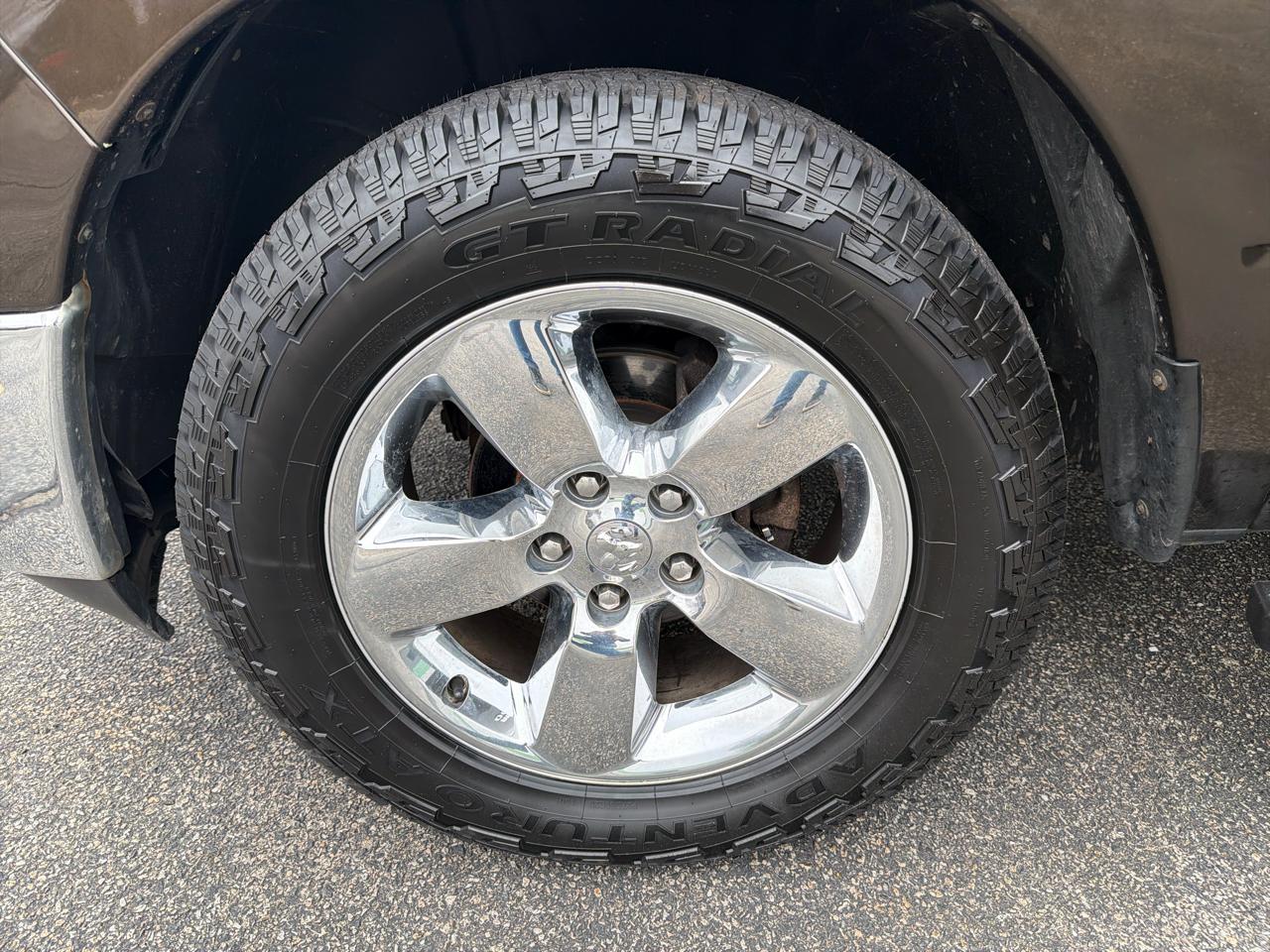 RAM 1500 4WD Crew Cab 140.5" Lone Star 2014