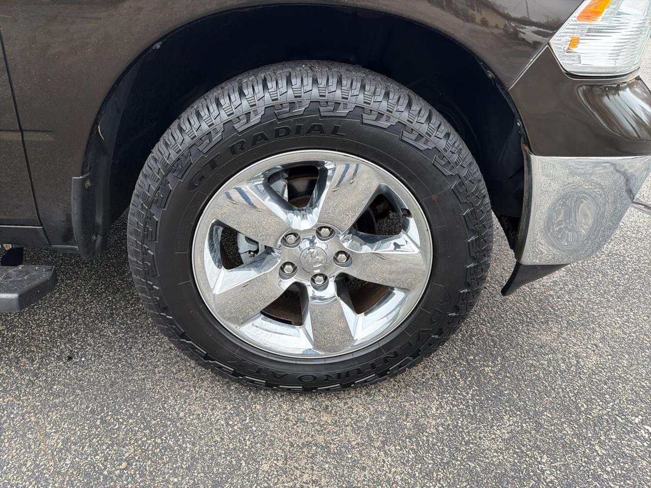 RAM 1500 4WD Crew Cab 140.5" Lone Star 2014