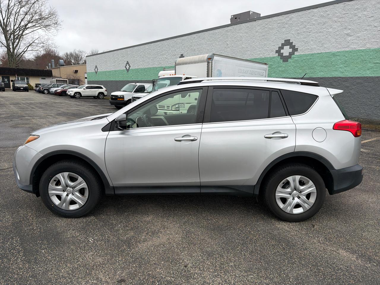 Toyota RAV4 LE AWD 2014