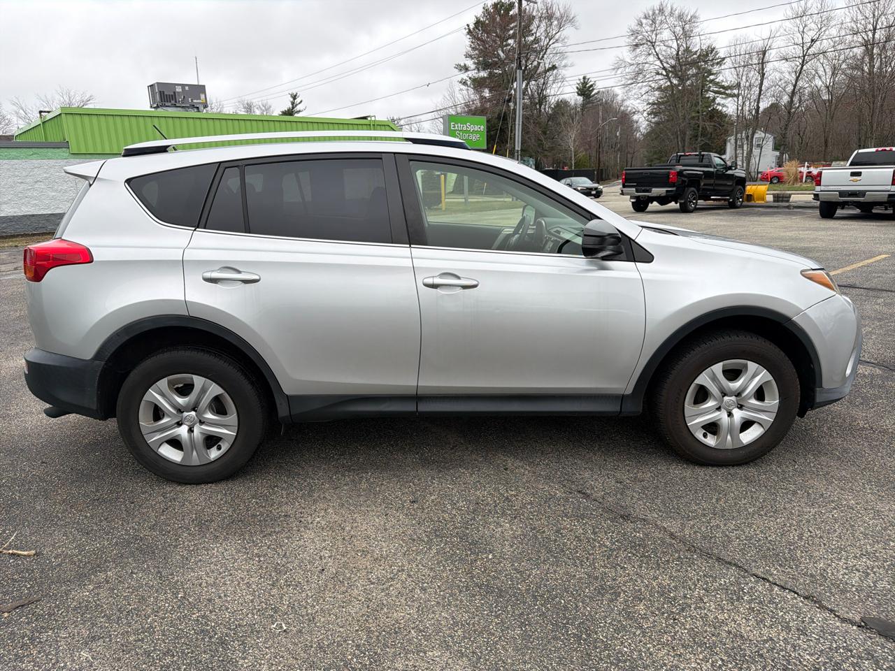 Toyota RAV4 LE AWD 2014