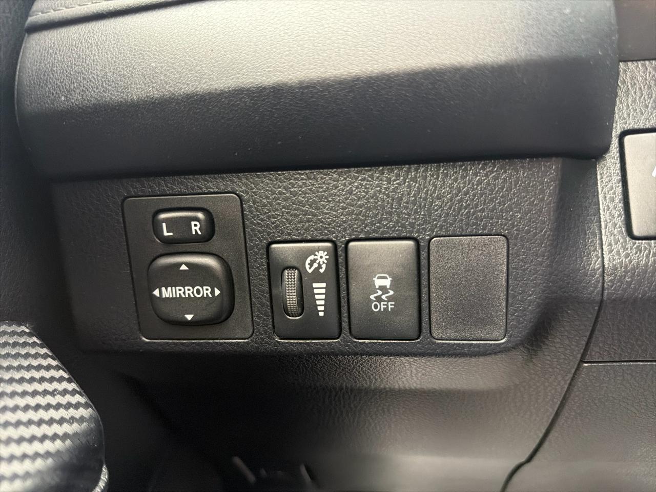 Toyota RAV4 LE AWD 2014