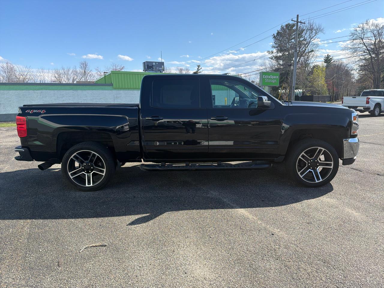 Chevrolet Silverado 1500 1LT Crew Cab 4WD 2016