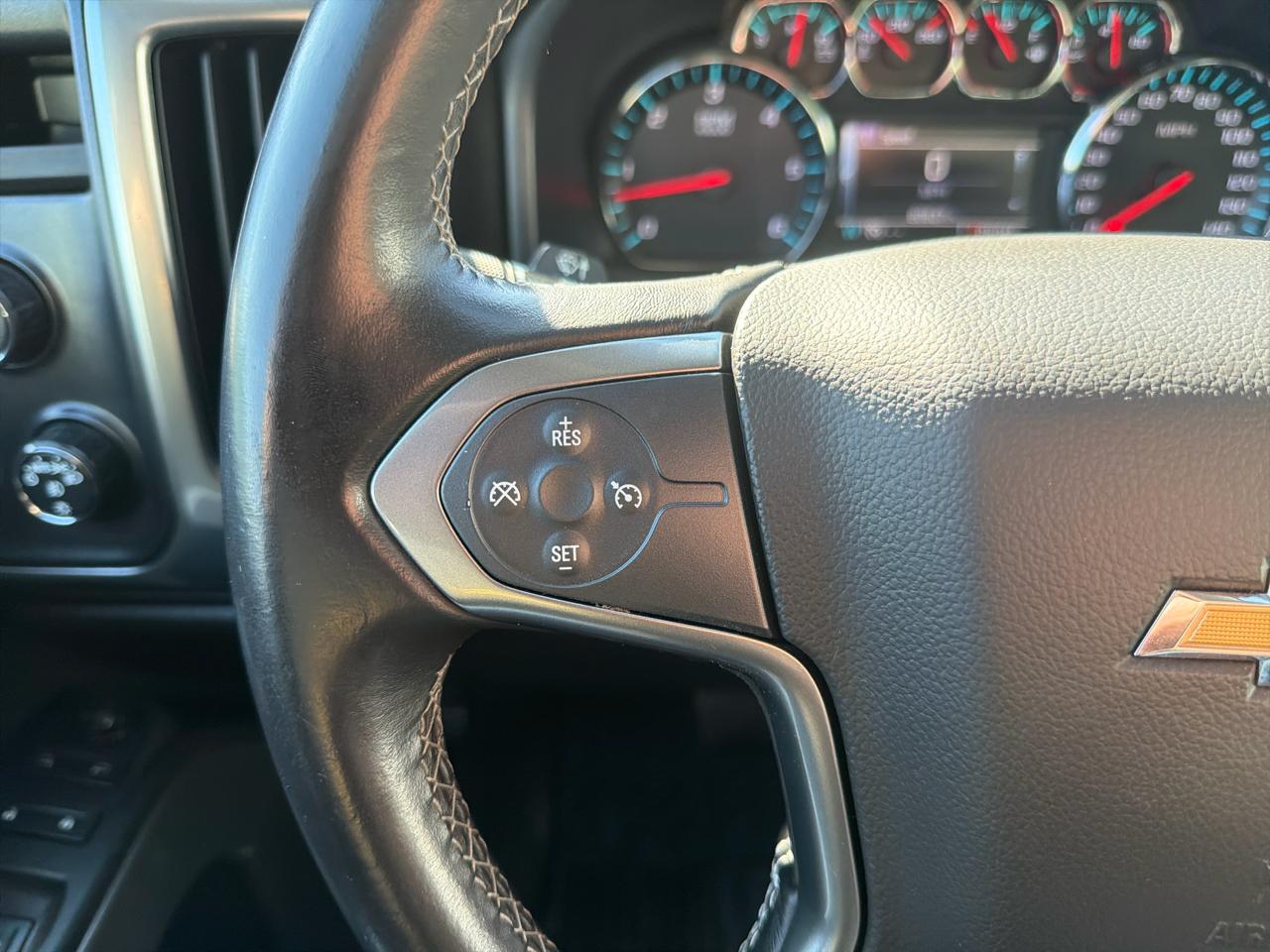 Chevrolet Silverado 1500 1LT Crew Cab 4WD 2016