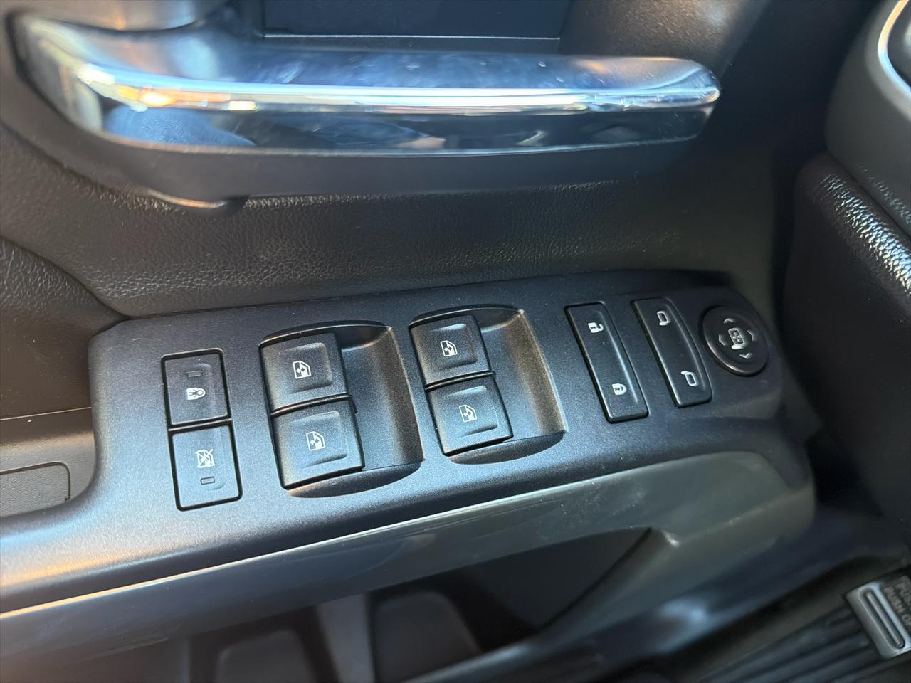 Chevrolet Silverado 1500 1LT Crew Cab 4WD 2016