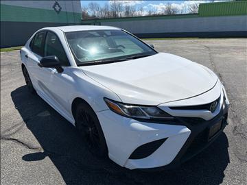 2019 Toyota Camry SE 4D Sedan