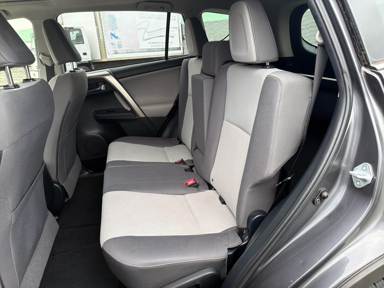 Toyota RAV4 XLE AWD 2015