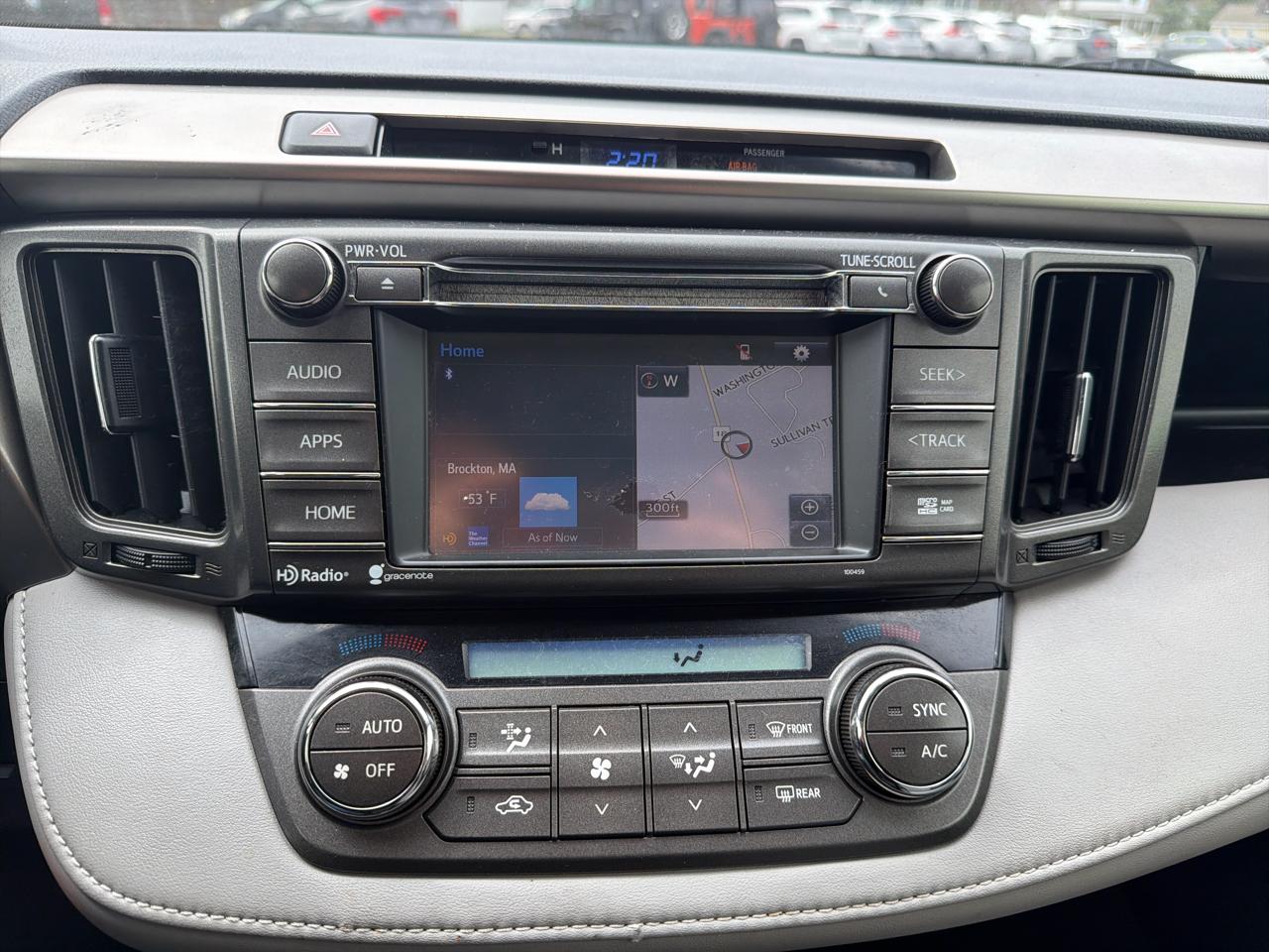 Toyota RAV4 XLE AWD 2015