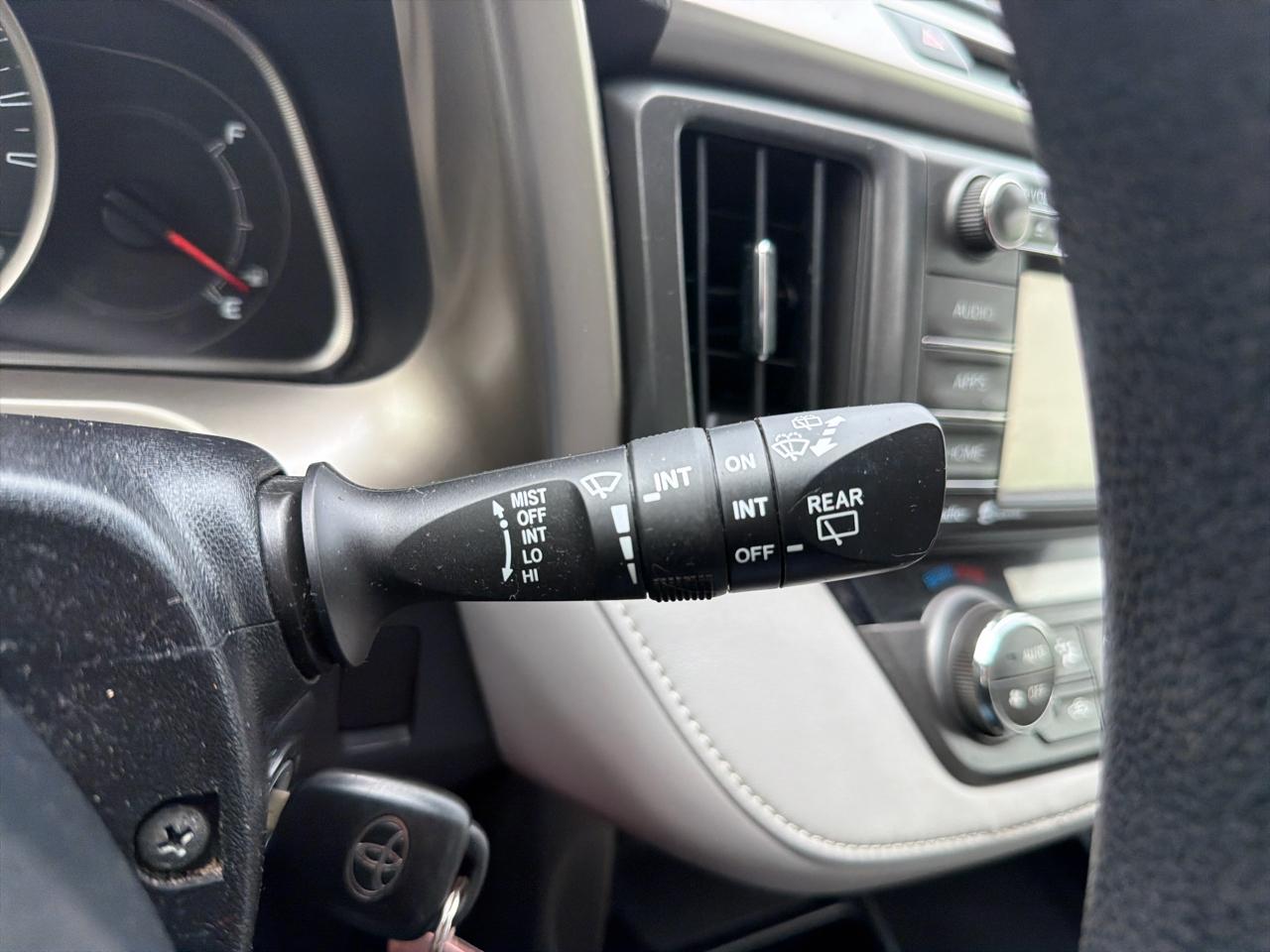 Toyota RAV4 XLE AWD 2015