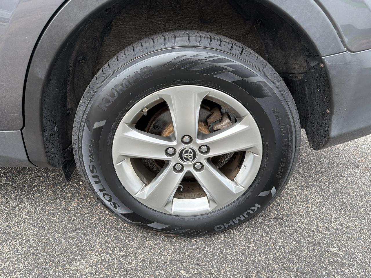 Toyota RAV4 XLE AWD 2015