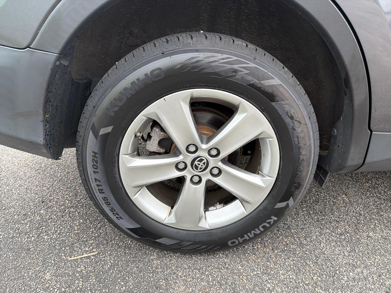 Toyota RAV4 XLE AWD 2015
