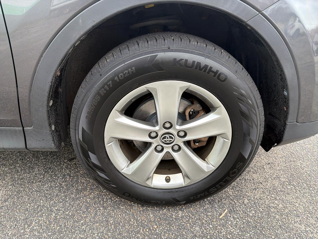 Toyota RAV4 XLE AWD 2015