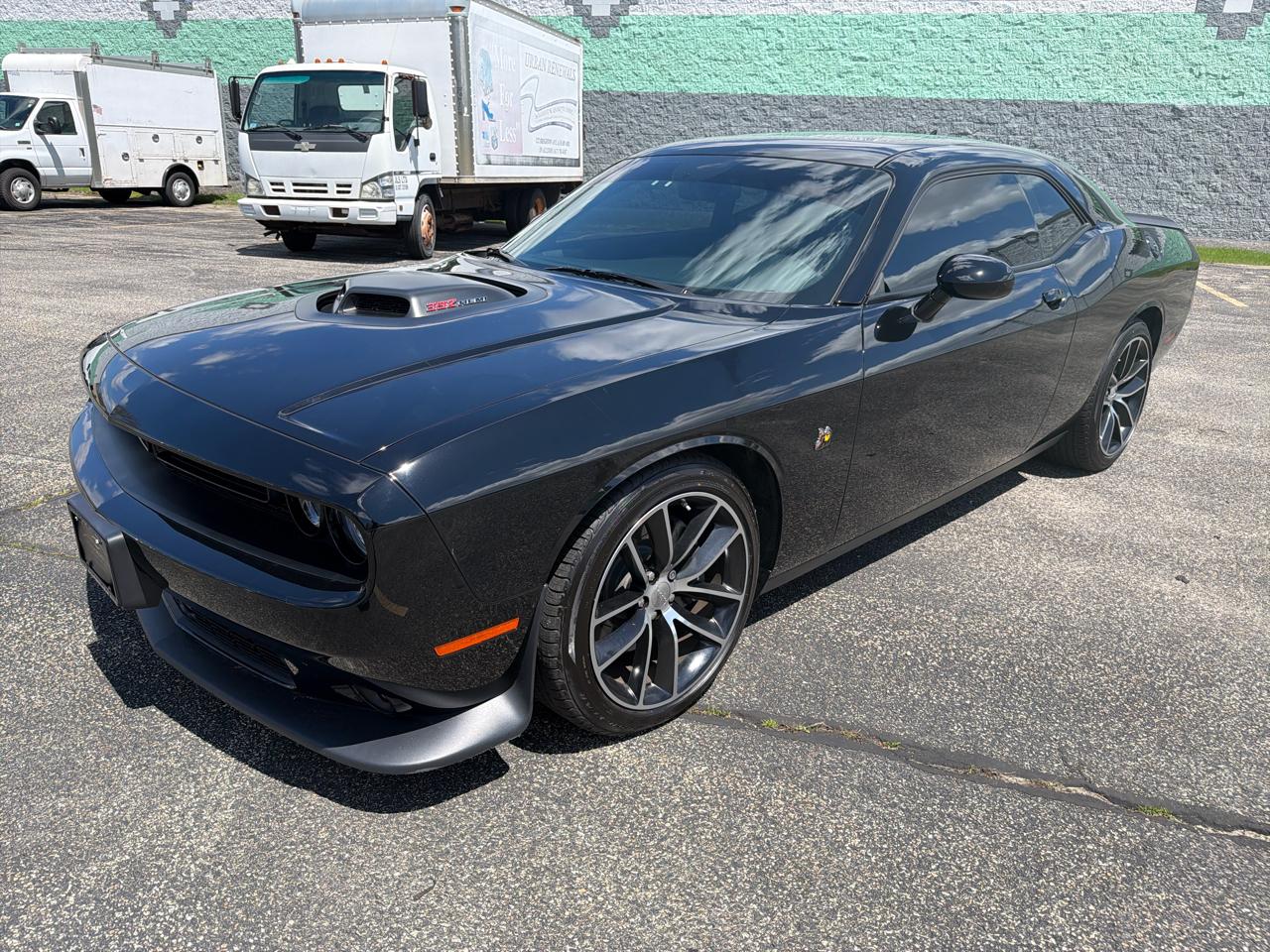 Dodge Challenger 2dr Cpe R/T Scat Pack Shaker 2016