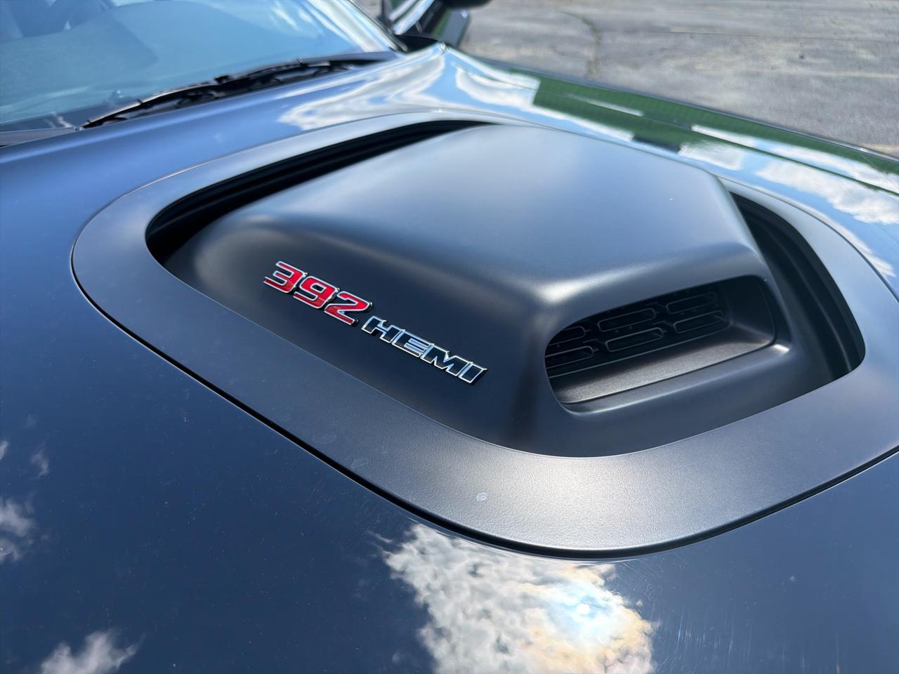 Dodge Challenger 2dr Cpe R/T Scat Pack Shaker 2016
