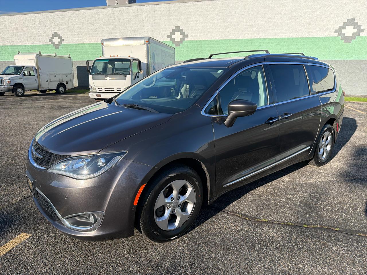 Chrysler Pacifica Touring-L Plus 2017