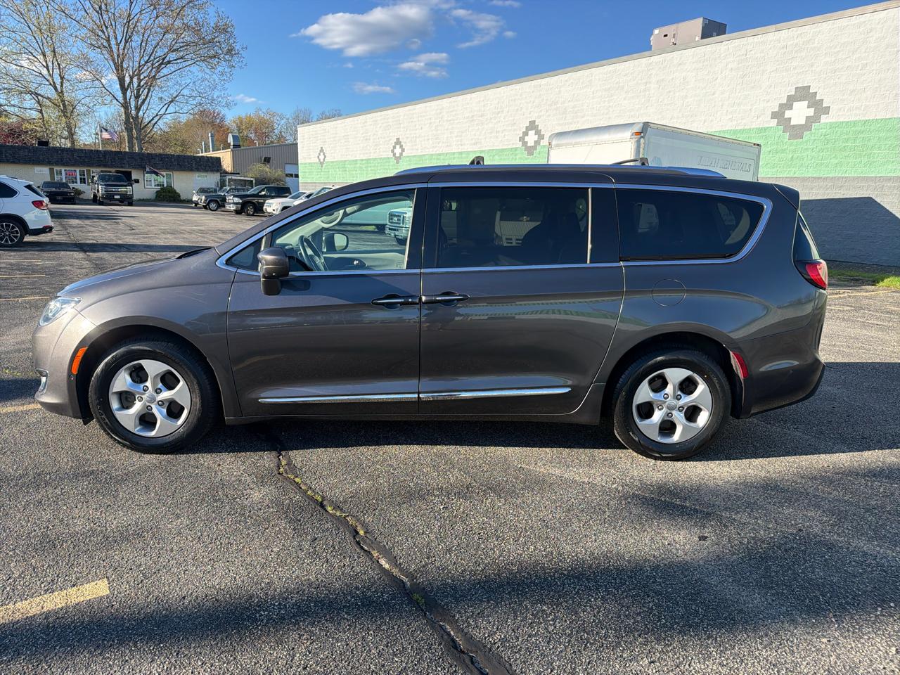 Chrysler Pacifica Touring-L Plus 2017